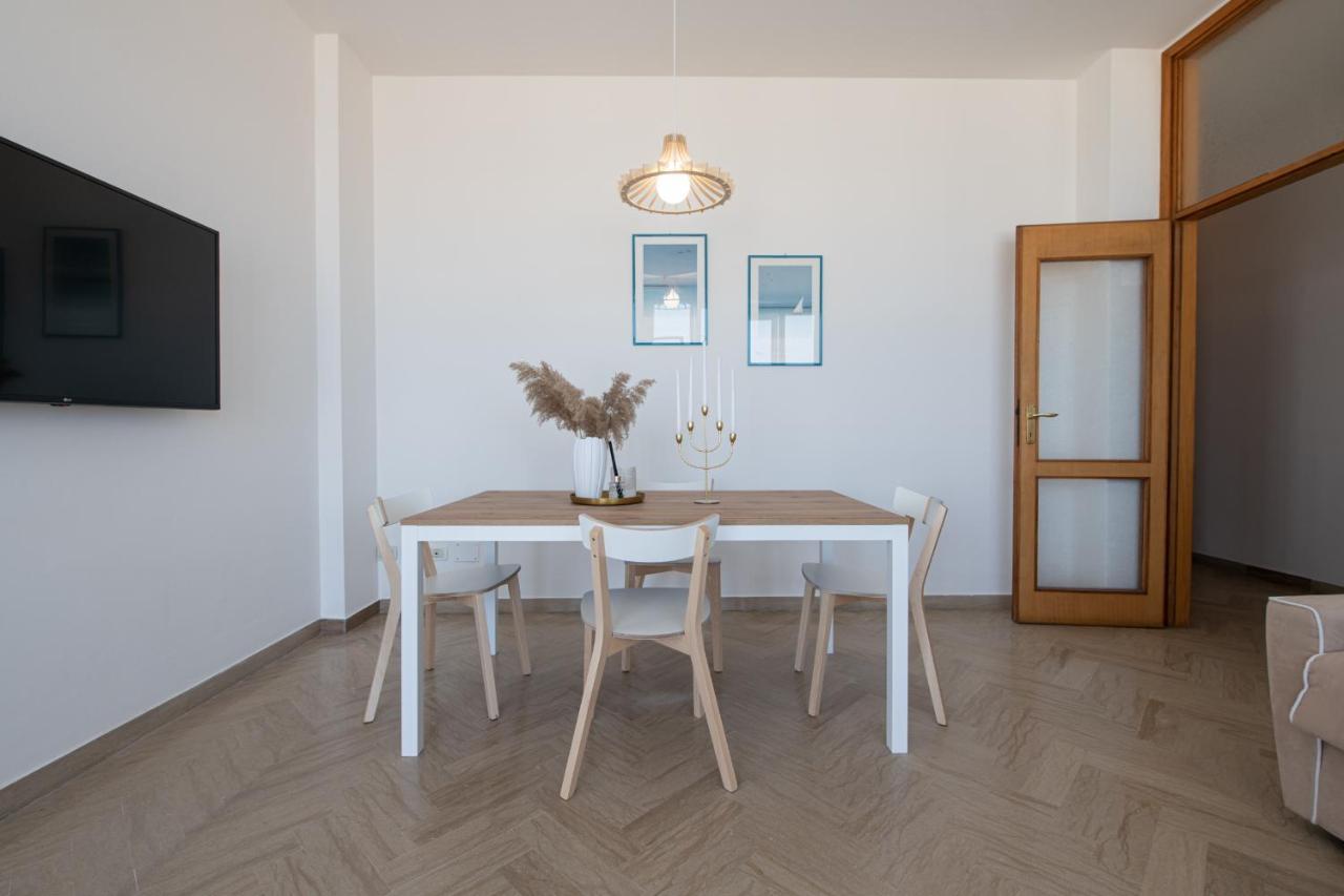 Ventodue Appartement Rimini Buitenkant foto