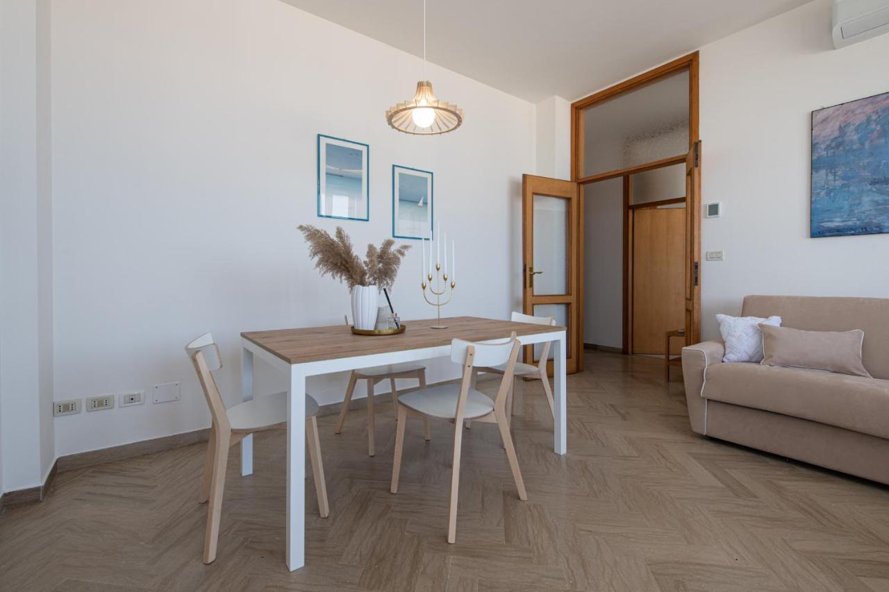 Ventodue Appartement Rimini Buitenkant foto
