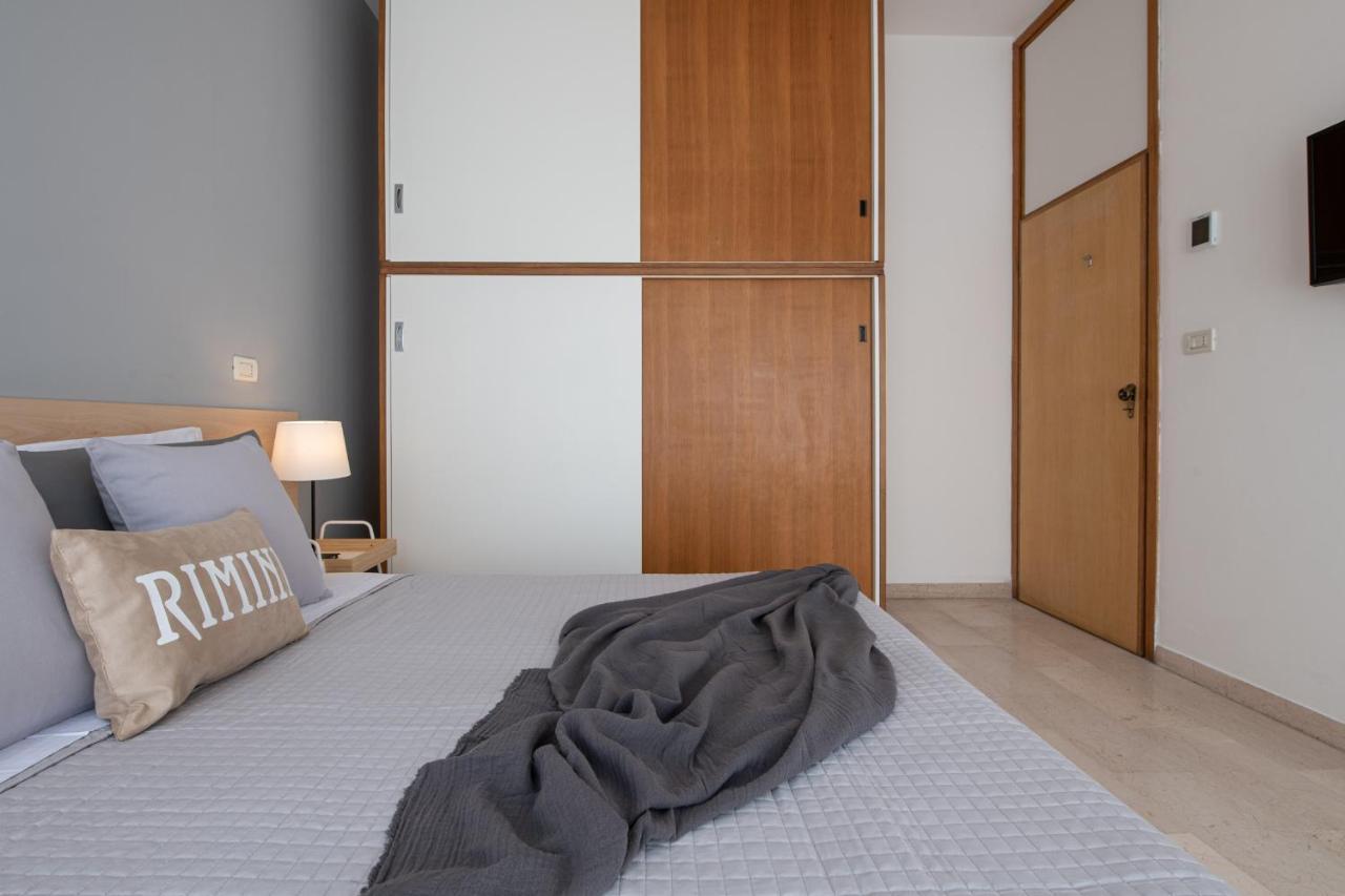 Ventodue Appartement Rimini Buitenkant foto