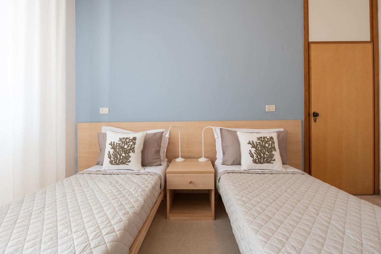 Ventodue Appartement Rimini Buitenkant foto