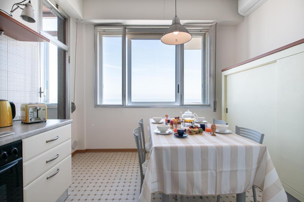 Ventodue Appartement Rimini Buitenkant foto