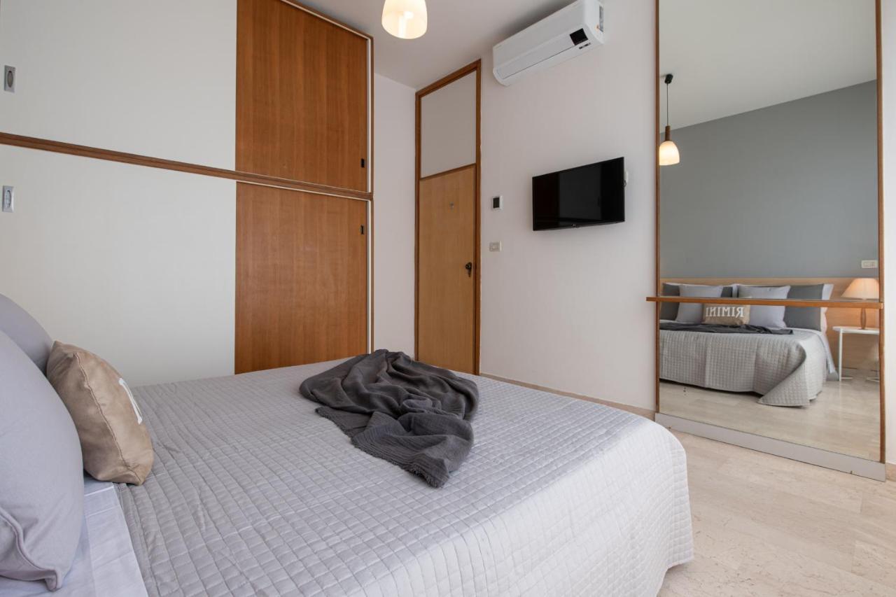 Ventodue Appartement Rimini Buitenkant foto