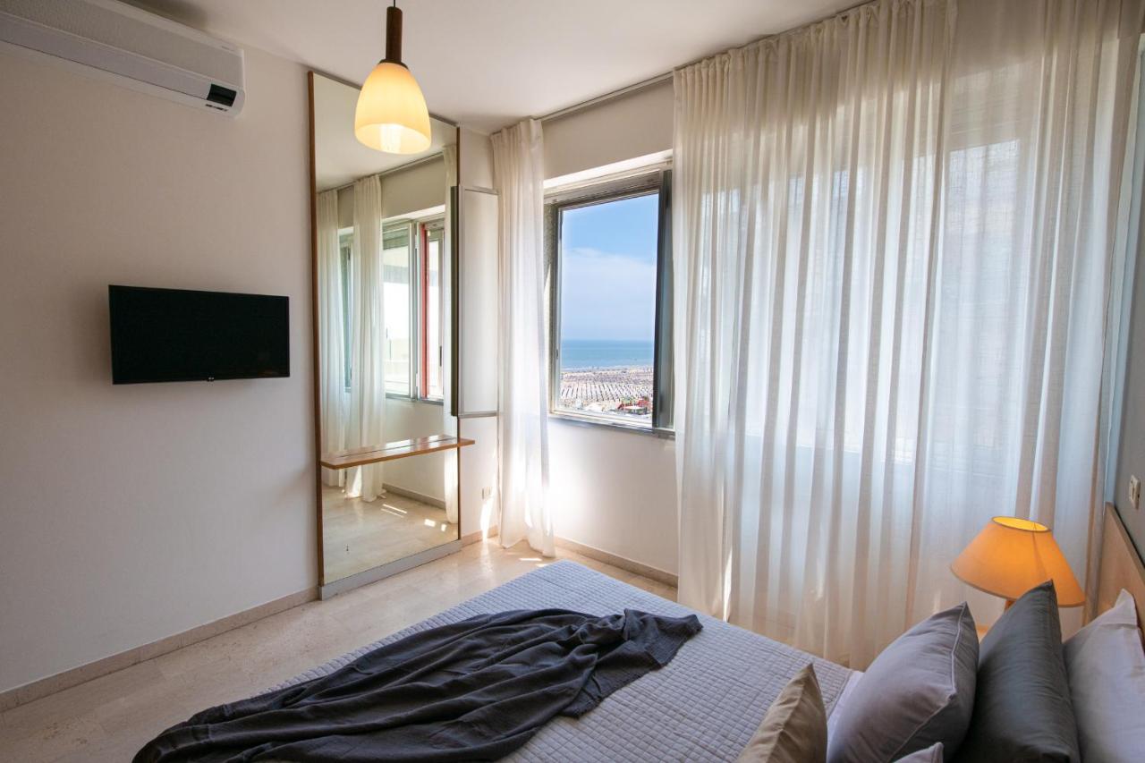 Ventodue Appartement Rimini Buitenkant foto
